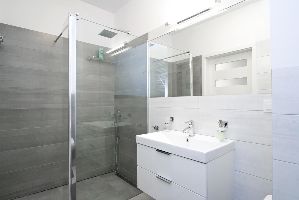 Goodnight Warsaw Apartments Dzielna 72 المظهر الخارجي الصورة